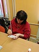 Čaj o páté v Ostravě - Výroba srdíček z papírových ruliček
